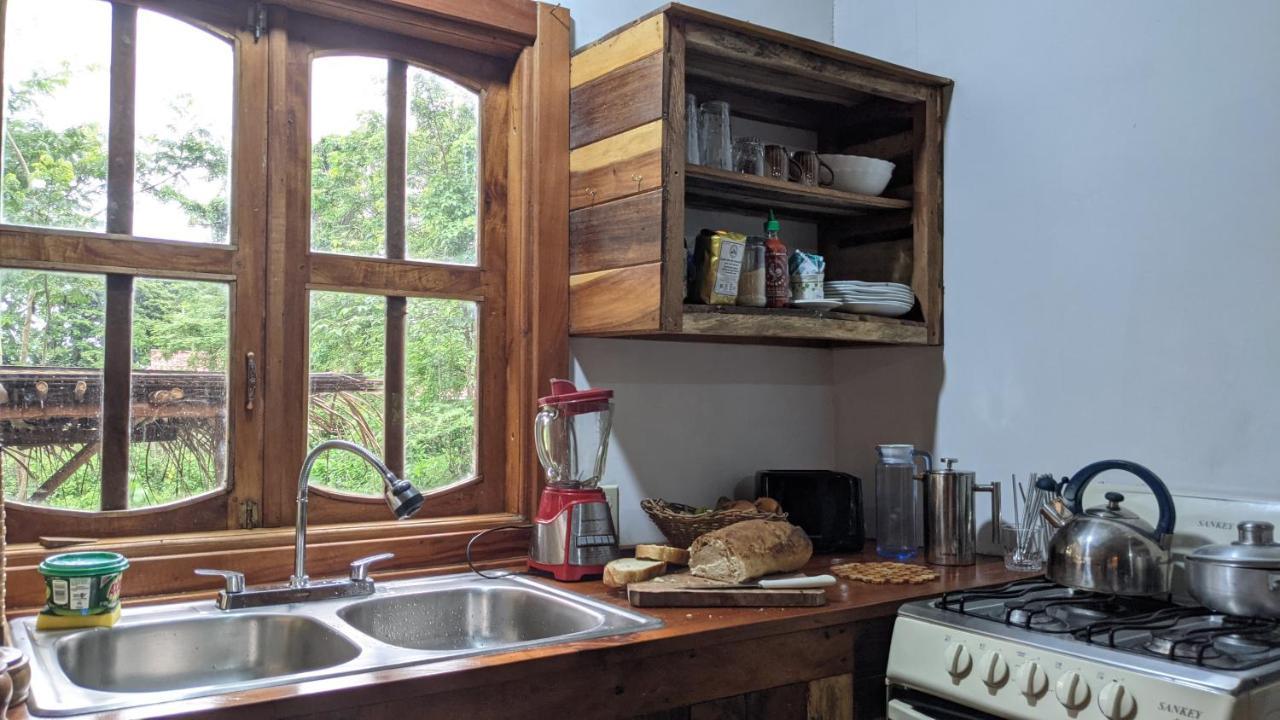 Wood Cabin - Cabana Maderas Balgue Bagian luar foto