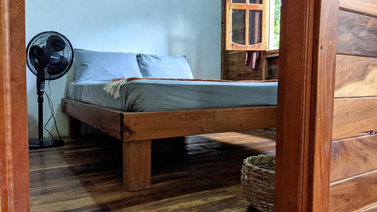Wood Cabin - Cabana Maderas Balgue Bagian luar foto
