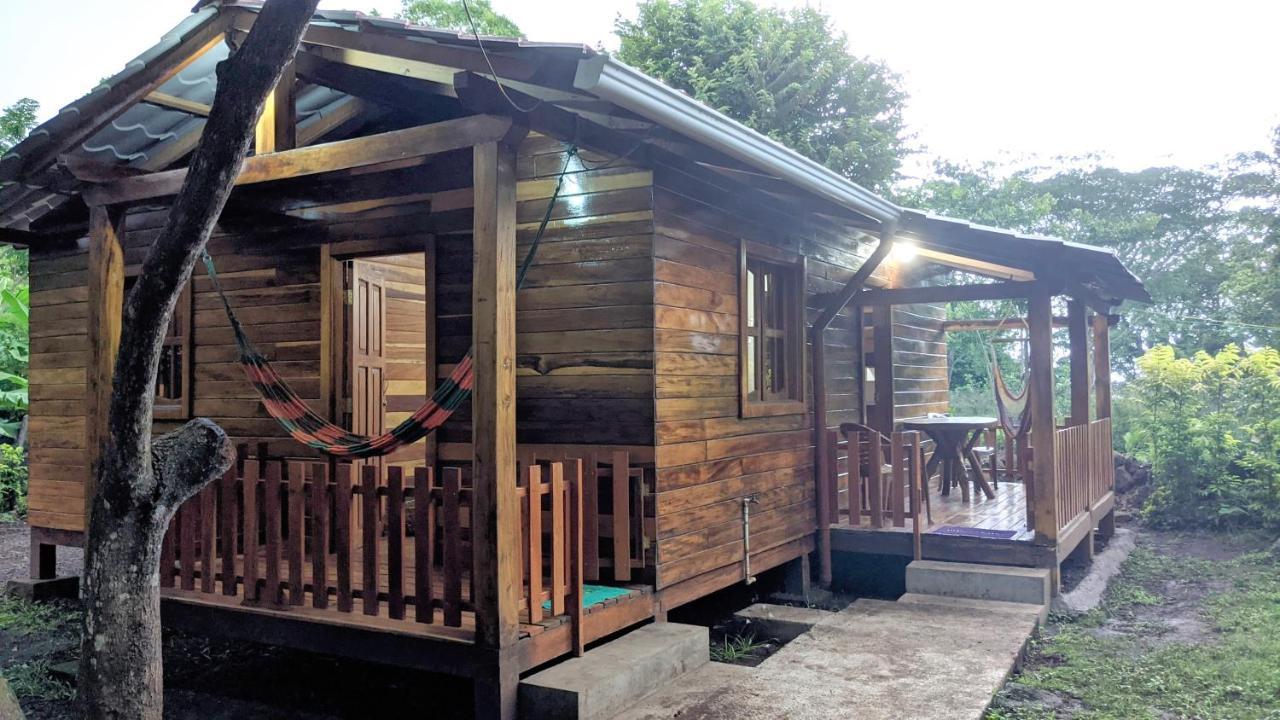 Wood Cabin - Cabana Maderas Balgue Bagian luar foto