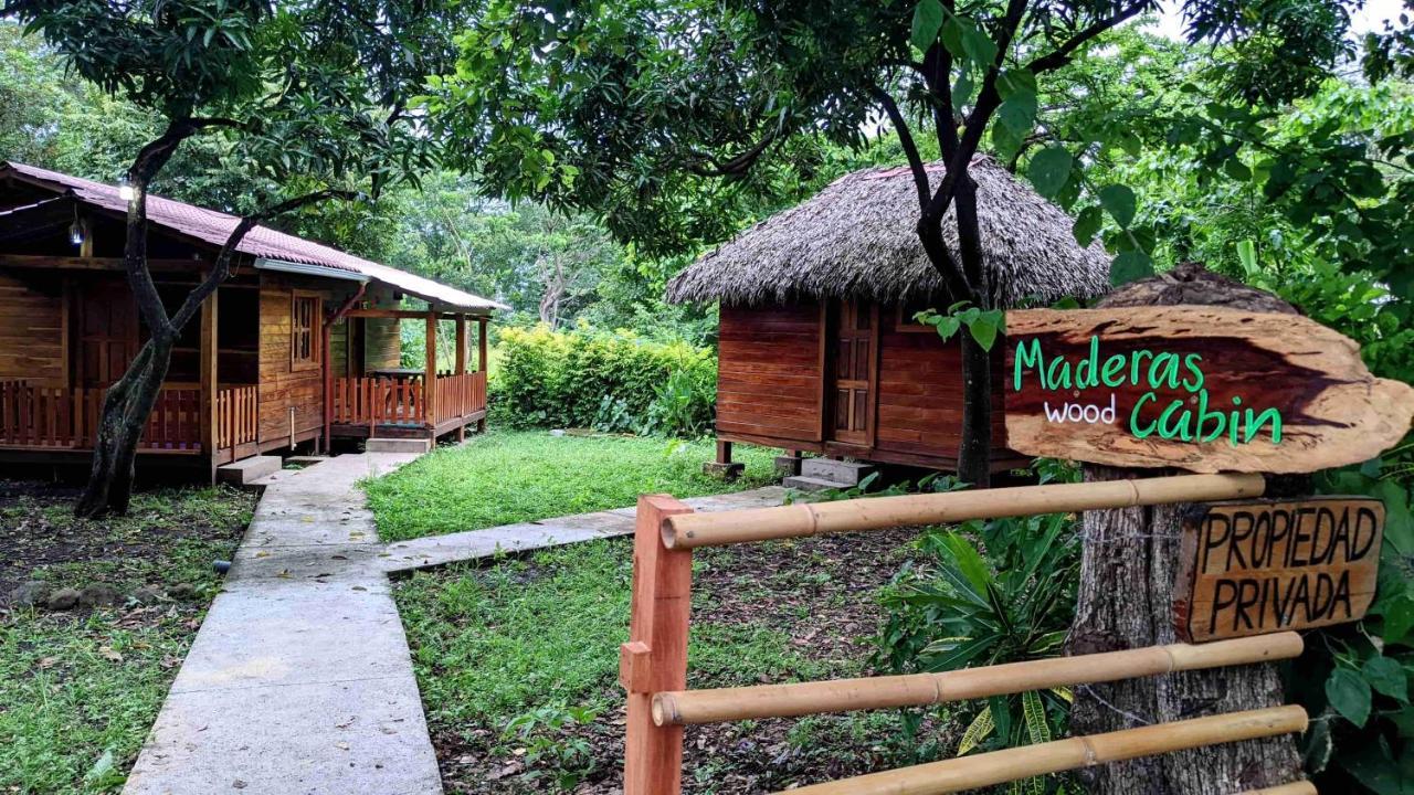 Wood Cabin - Cabana Maderas Balgue Bagian luar foto